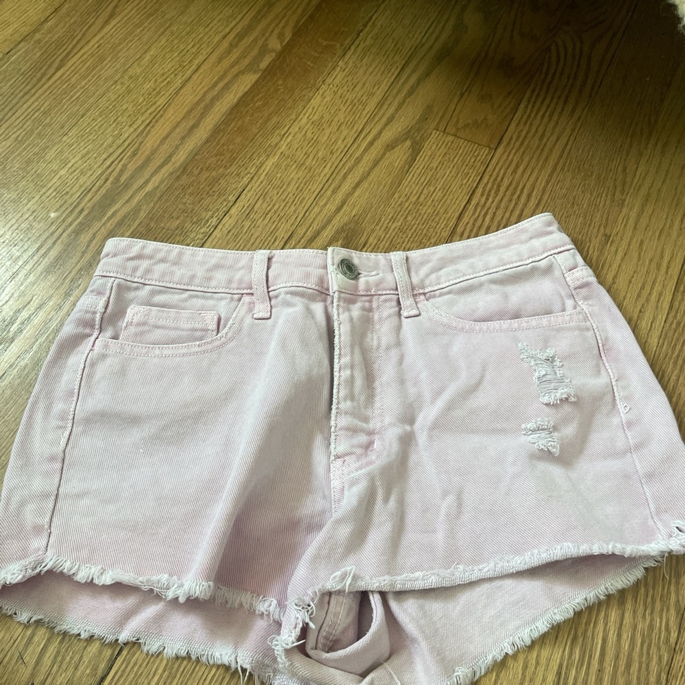 pink denim shortss in good condition size: XL
